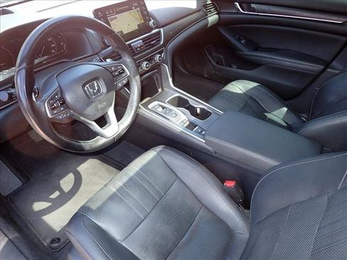 Used 2020 Honda Accord Touring image 8