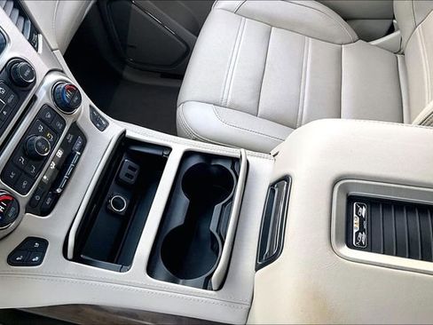 Used 2019 GMC Yukon Denali w/ Denali Ultimate Package image 18