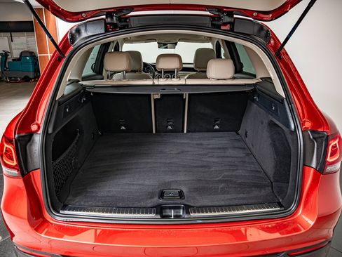 Certified 2022 Mercedes-Benz GLC 300 4MATIC image 37