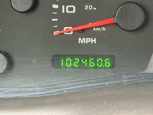 Used 2003 Ford F250 XLT RWD image 18
