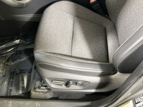 Used 2024 Toyota Crown XLE image 19