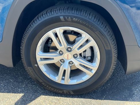 Used 2020 GMC Terrain SLE w/ Driver Convenience Package image 9