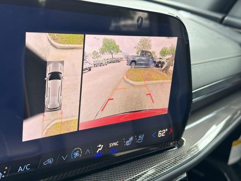 New 2026 Chevrolet Traverse High Country FWD image 25