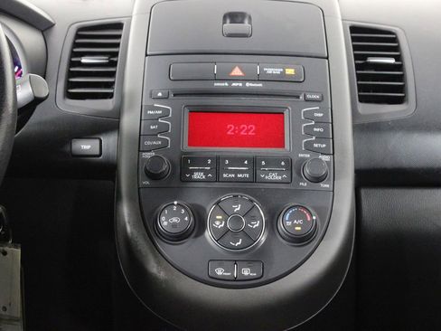 Used 2012 Kia Soul + image 27