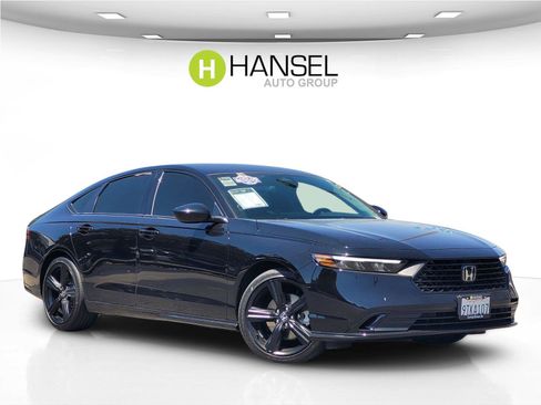 Used 2025 Honda Accord Sport image 1