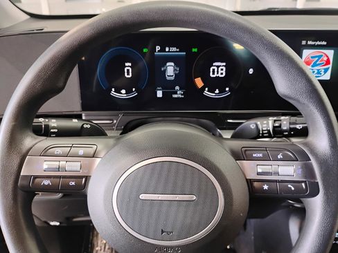 Used 2024 Hyundai Kona SE image 17