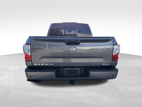 Used 2024 Nissan Titan SV w/ SV Convenience Package image 7