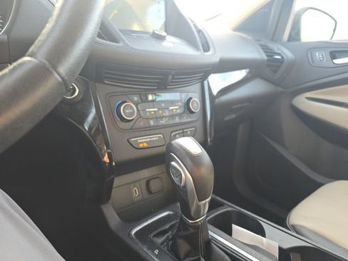 Used 2019 Ford Escape SEL FWD image 17