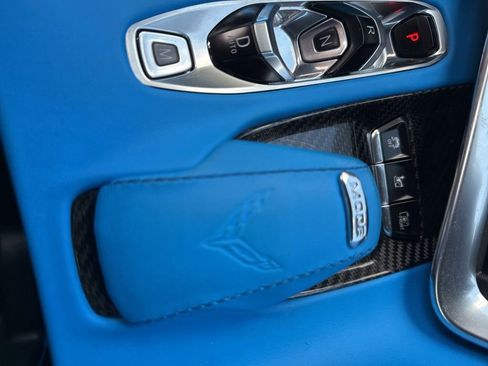 Used 2021 Chevrolet Corvette Stingray Premium Cpe w/ Z51 Performance Package RWD image 20