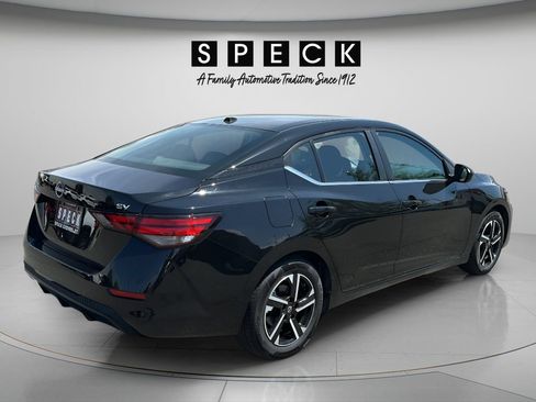 Used 2024 Nissan Sentra SV FWD image 5
