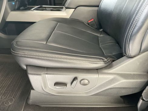 Used 2022 Ford F350 Lariat AWD/4WD image 12