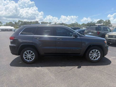 Used 2021 Jeep Grand Cherokee Laredo X RWD image 8