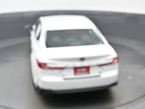 Used 2025 Toyota Camry SE w/ Convenience Package FWD image 40