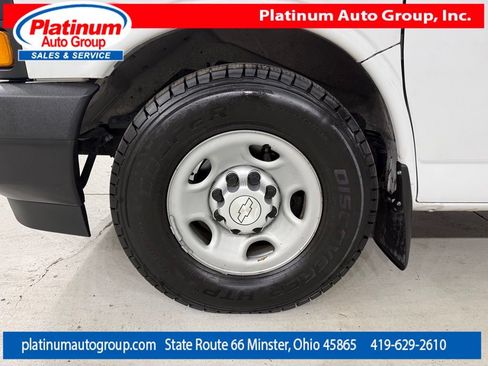 Used 2018 Chevrolet Express 3500 Extended w/ Driver Convenience Package RWD image 52