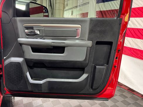 Used 2015 RAM 3500 Tradesman w/ Chrome Appearance Group AWD/4WD image 10
