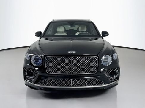 Certified 2023 Bentley Bentayga Plug-In Hybrid AWD/4WD image 8