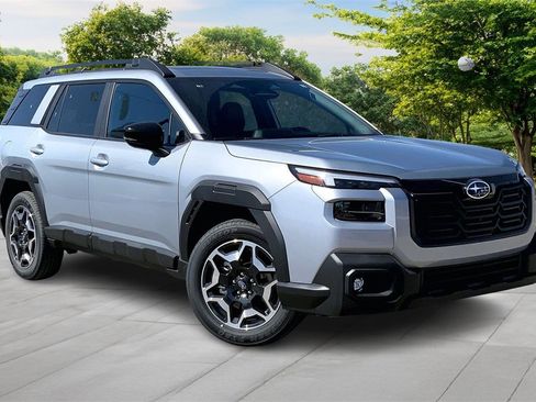 New 2026 Subaru Outback Touring image 2