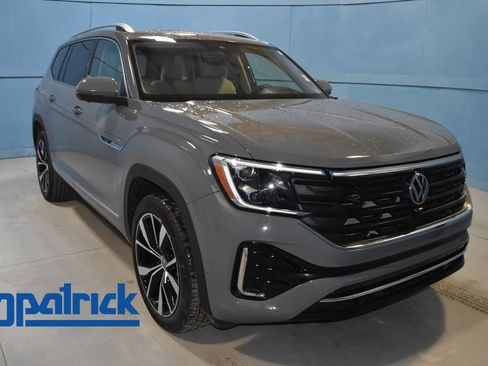 Certified 2025 Volkswagen Atlas SEL Premium R-Line image 1