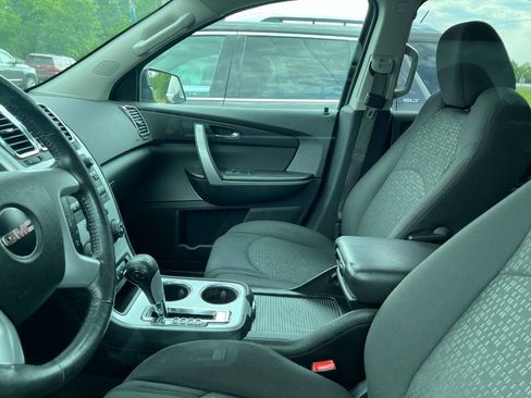 Used 2012 GMC Acadia SLE w/ LPO, 'HIT The Road' Package AWD/4WD image 8