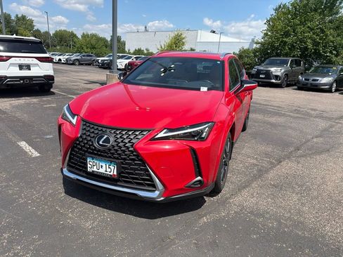 Used 2025 Lexus UX 300h AWD w/ Cold Area Package image 7