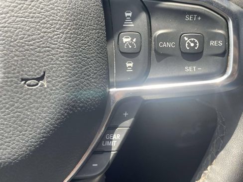Used 2026 RAM 2500 Laramie AWD/4WD image 27