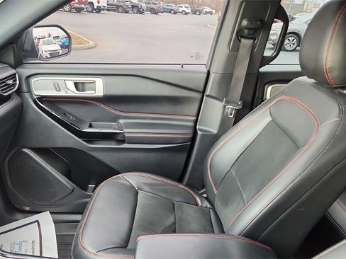 Used 2022 Ford Explorer ST-Line w/ Class IV Trailer Tow Package image 11