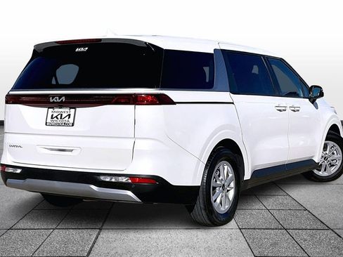 Certified 2024 Kia Carnival LX image 12