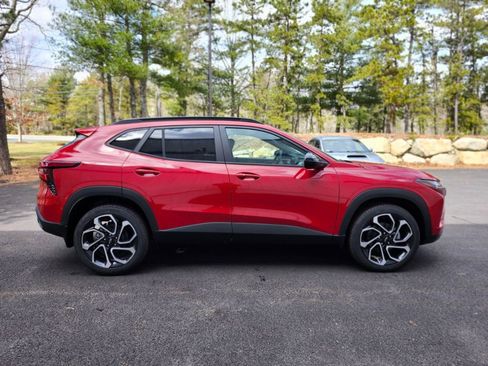 New 2026 Chevrolet Trax RS w/ Sunroof Package image 6