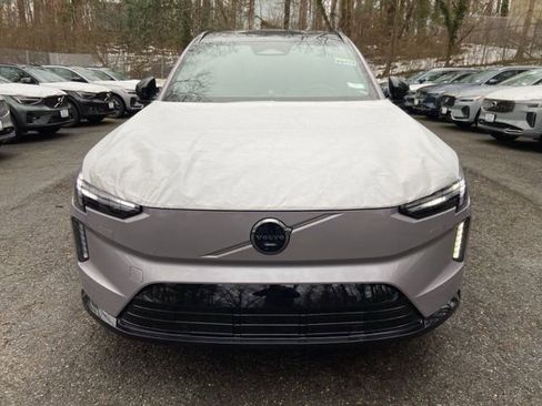 New 2026 Volvo EX90 Ultra image 2