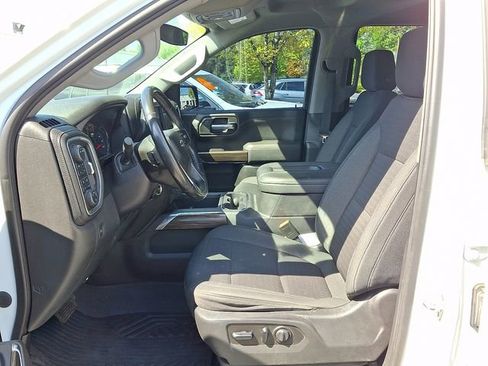 Used 2021 Chevrolet Silverado 1500 LT Trail Boss w/ Convenience Package II AWD/4WD image 9
