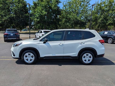 Used 2022 Subaru Forester AWD/4WD image 2