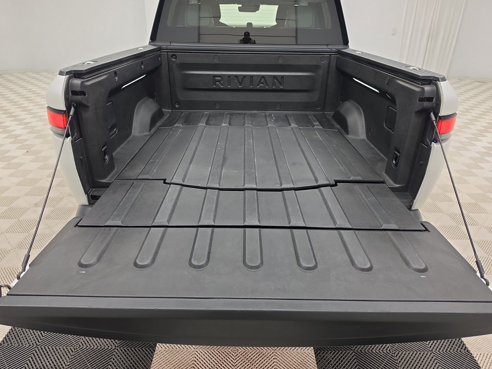 Used 2023 Rivian R1T Adventure Quad AWD/4WD image 15