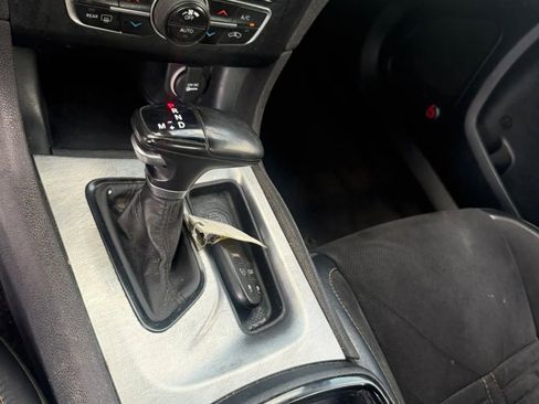 Used 2017 Dodge Charger R/T RWD image 13