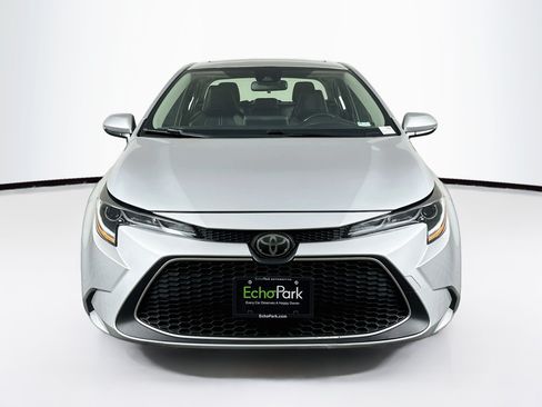 Used 2020 Toyota Corolla XLE w/ Body Protection Package FWD image 2