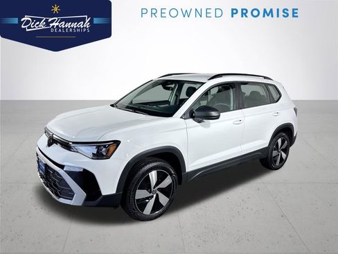 Used 2025 Volkswagen Taos S AWD/4WD image 1