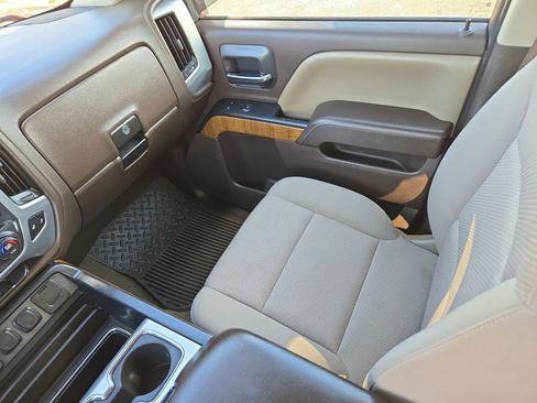 Used 2016 GMC Sierra 1500 SLE w/ SLE Value Package image 16