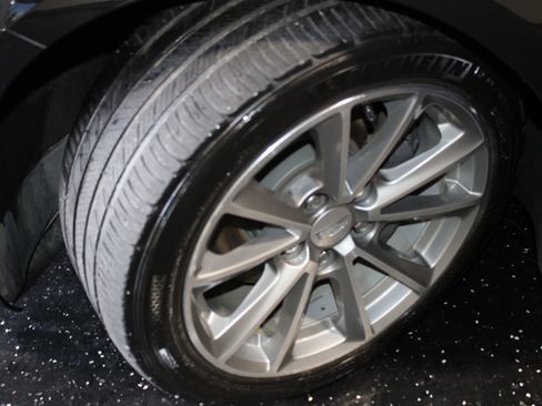Used 2017 Cadillac CTS Luxury RWD image 34
