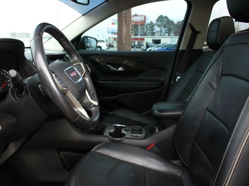 Used 2018 GMC Terrain Denali w/ Advanced Safety Package image 17