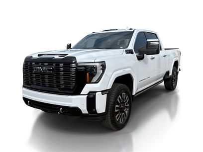 Used 2021 GMC Sierra 2500 AT4 w/ AT4 Premium Plus Package