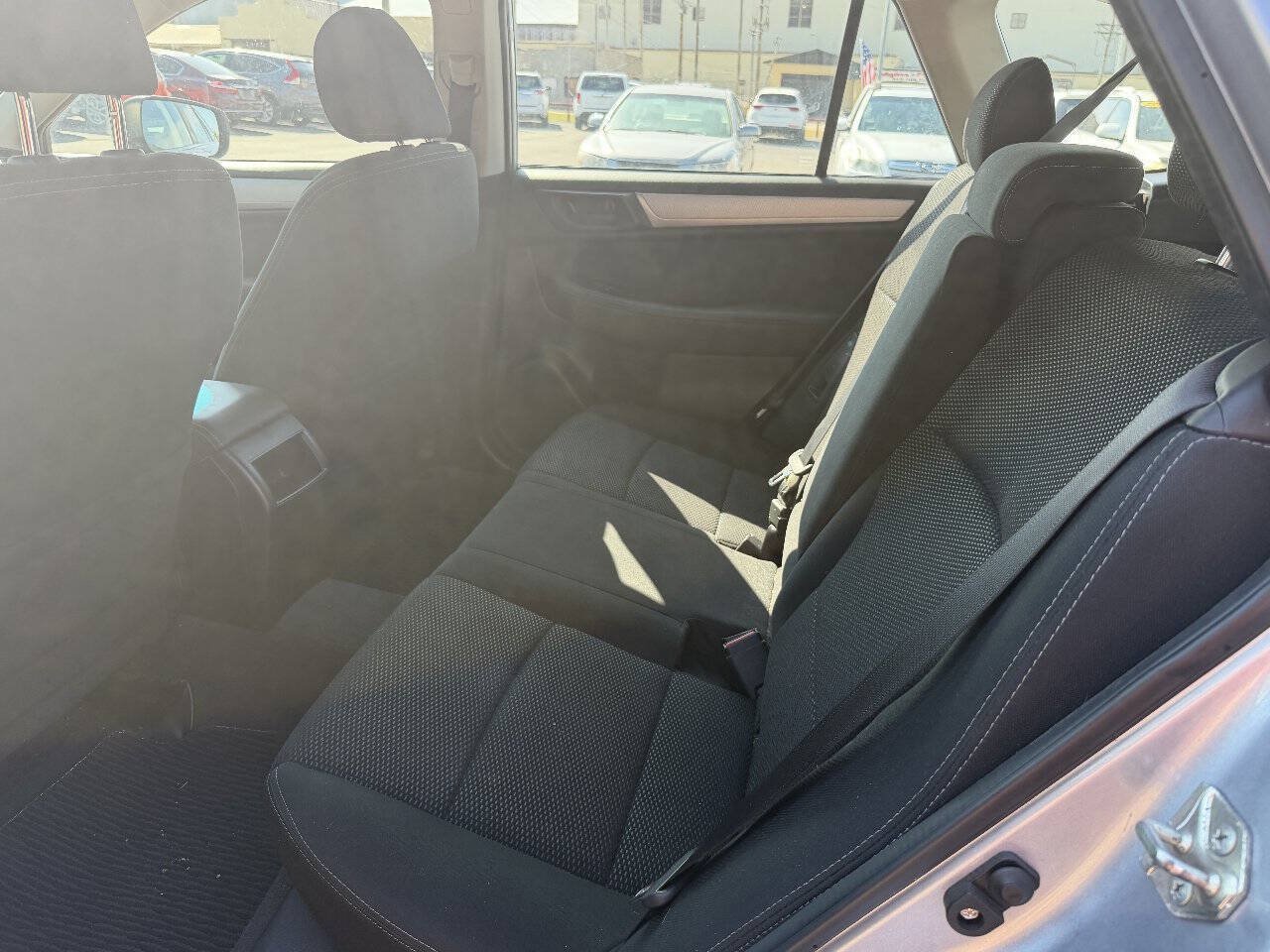 Used 2018 Subaru Outback 2.5i AWD/4WD image 14