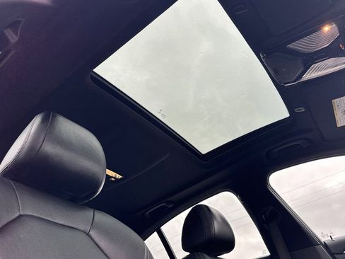 Used 2018 BMW 540i xDrive image 17