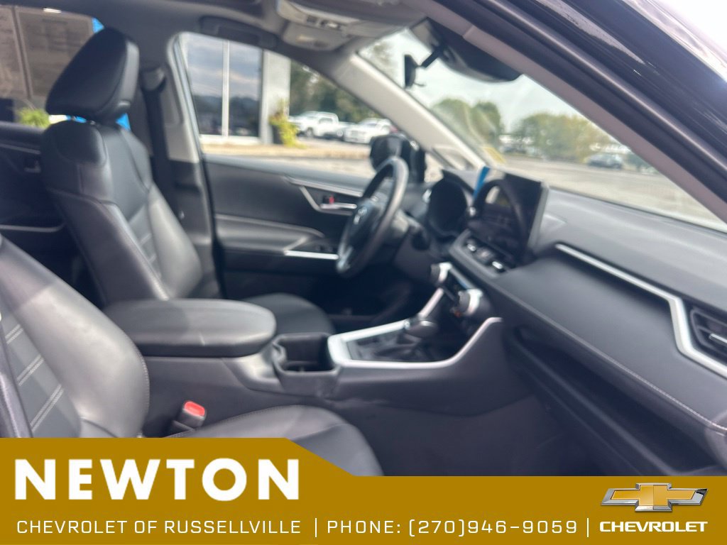 Used 2025 Toyota RAV4 XLE Premium w/ Weather Package AWD/4WD image 20
