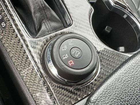 Used 2017 Ford Explorer XLT w/ Equipment Group 202A AWD/4WD image 44