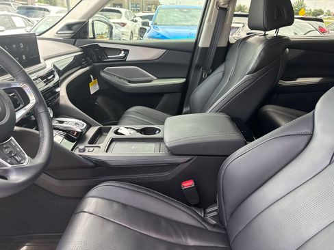 Used 2026 Acura MDX FWD w/ Technology Package image 8