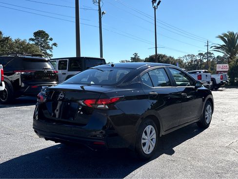 Used 2025 Nissan Versa S w/ Trunk Package image 14