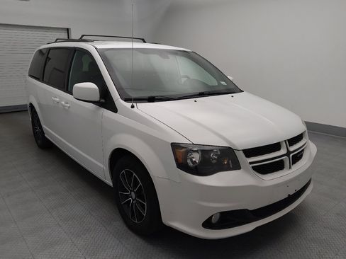 Used 2018 Dodge Grand Caravan GT FWD image 13