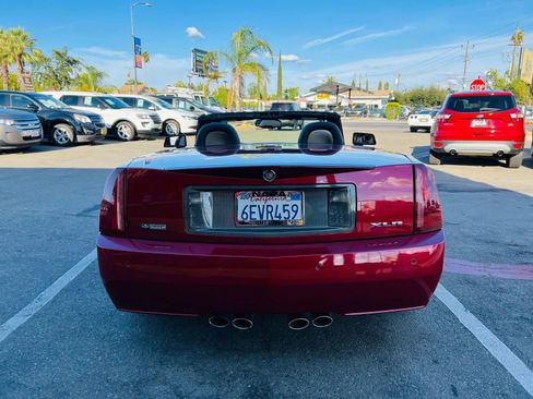 Used 2008 Cadillac XLR image 13