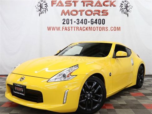 Used 2017 Nissan 370Z Coupe image 1