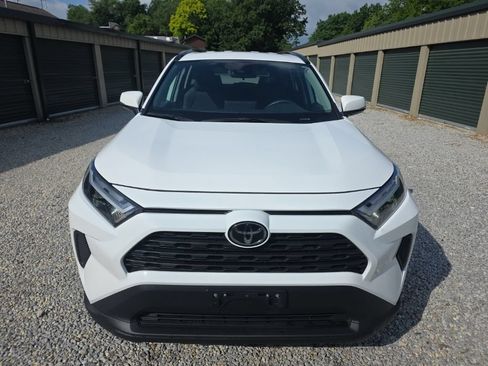 Certified 2025 Toyota RAV4 XLE AWD/4WD image 9