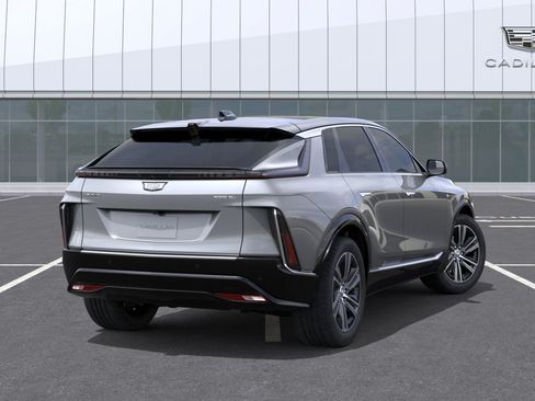 New 2026 Cadillac Lyriq Premium Luxury AWD/4WD image 4